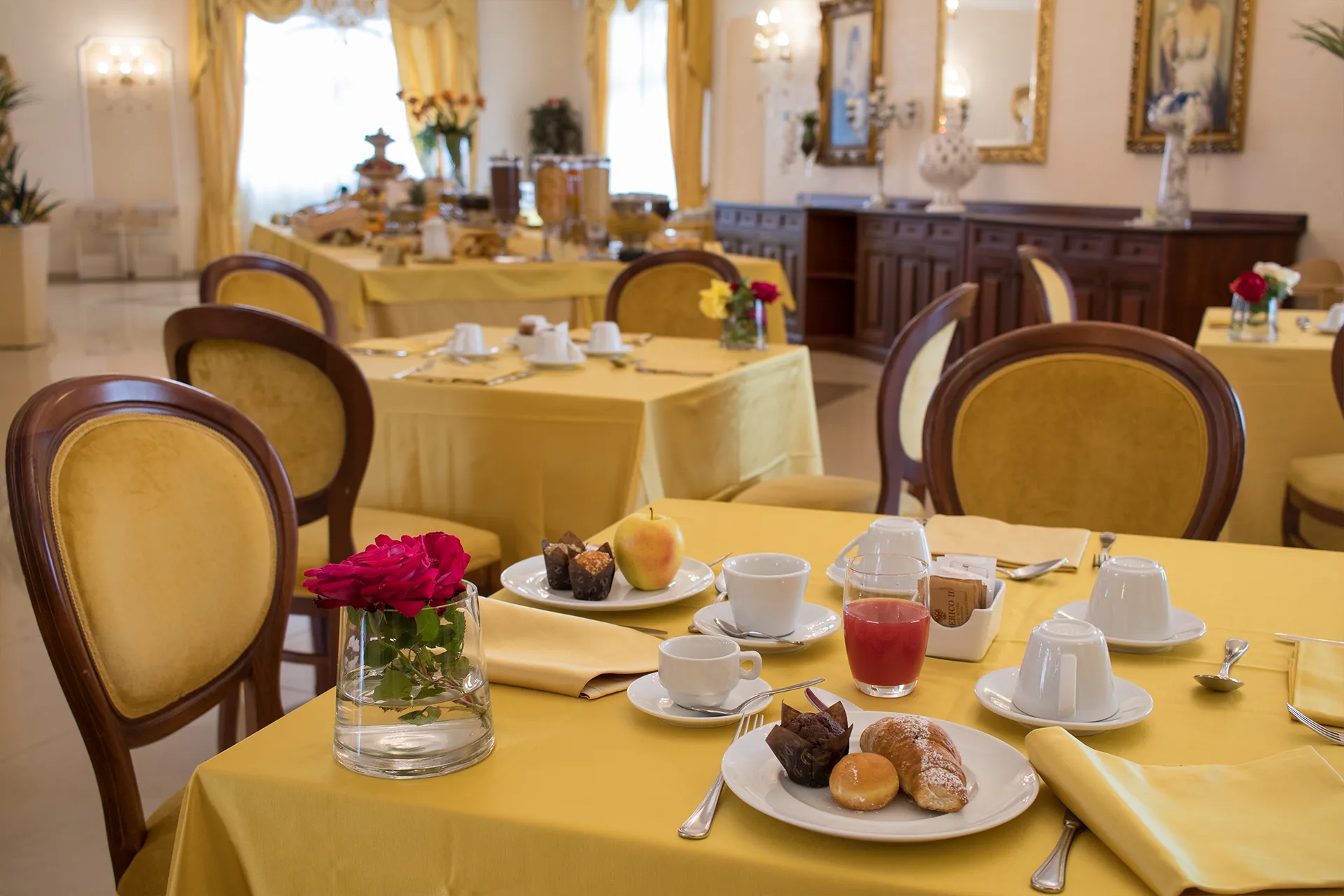 Cerchi una location per eventi a Enna Visita il Federico II Palace Hotel2 colazione1