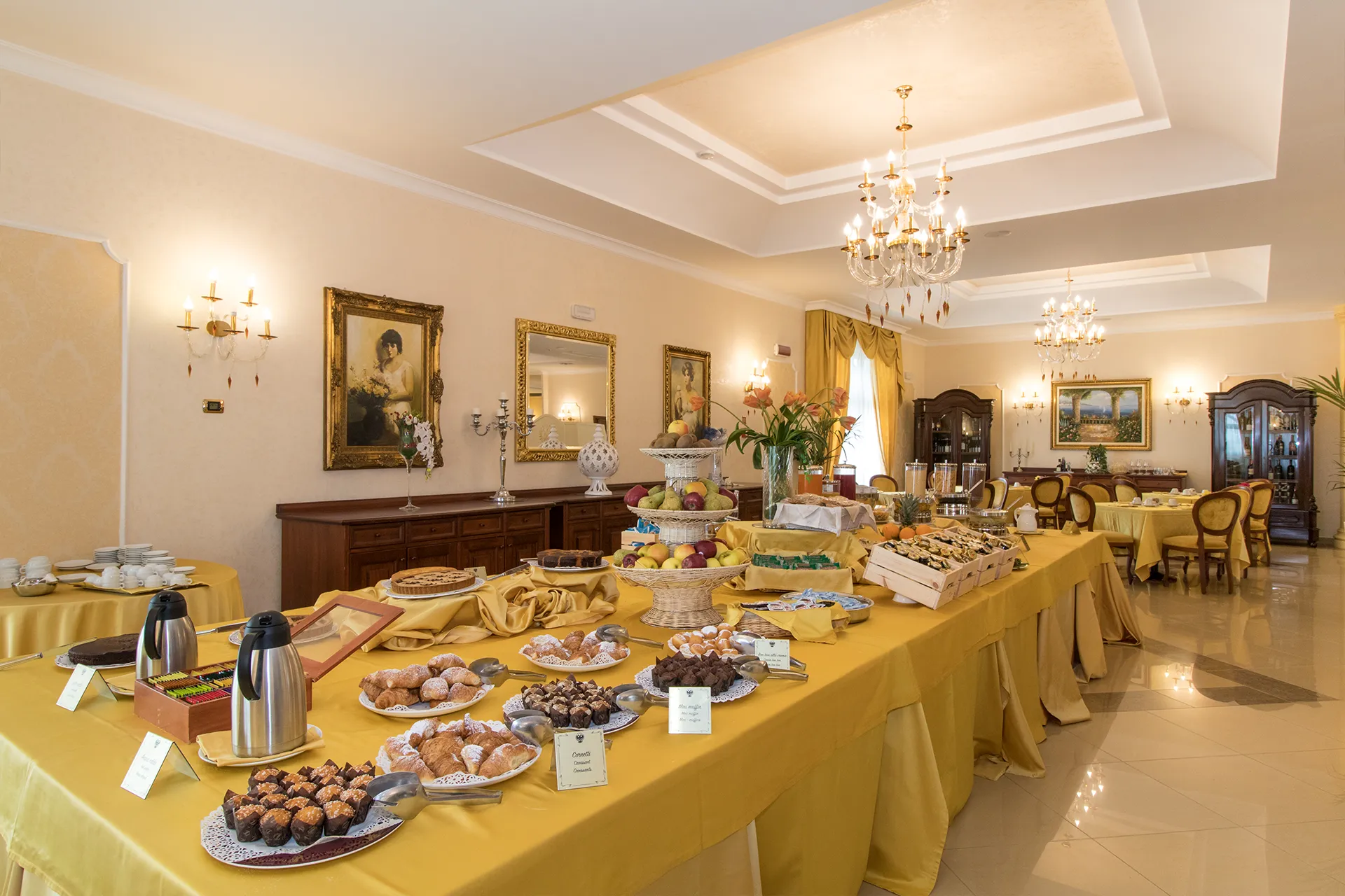 Cerchi una location per eventi a Enna Visita il Federico II Palace Hotel2 colazione10