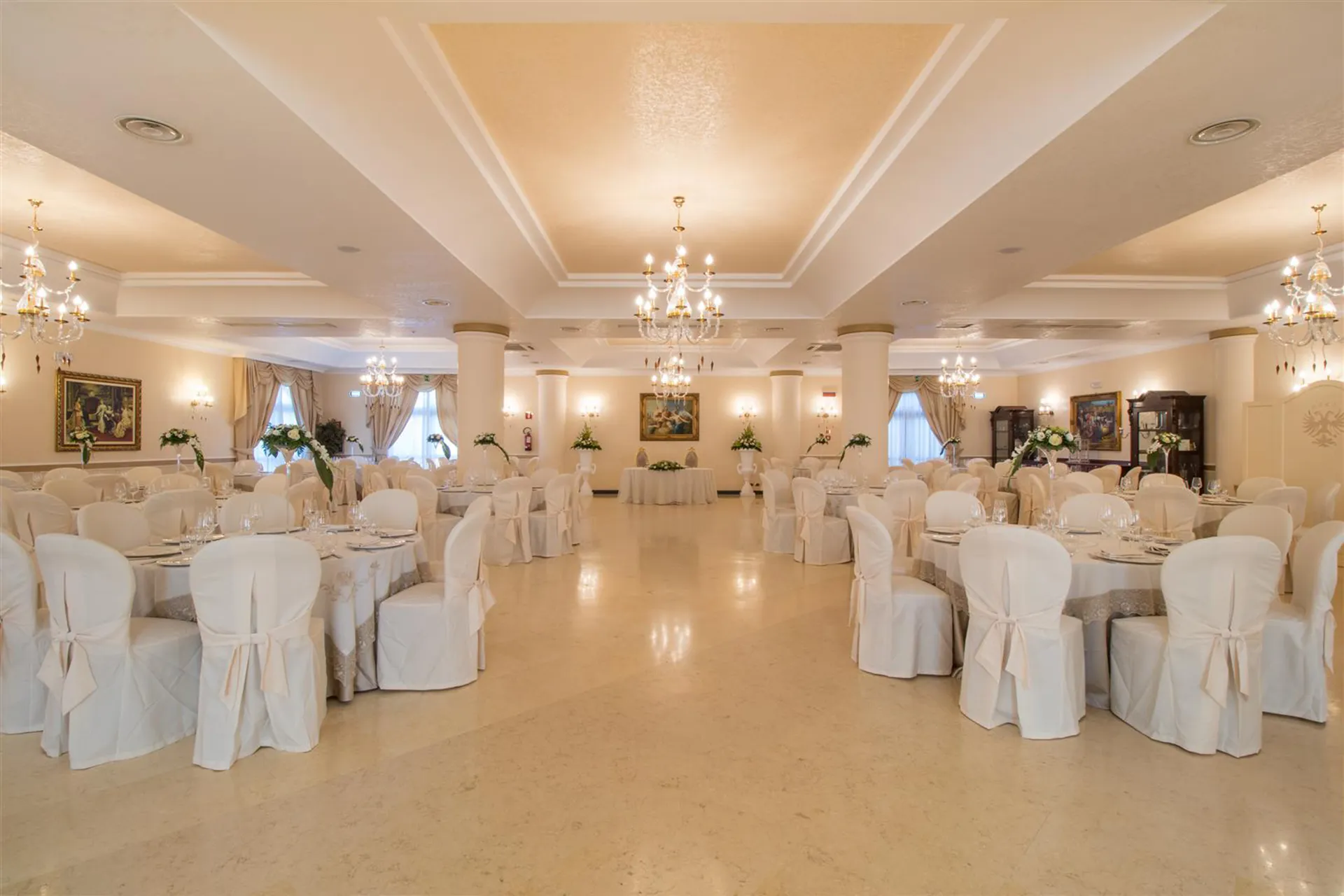 Cerchi una location per eventi a Enna Visita il Federico II Palace Hotel3-2
