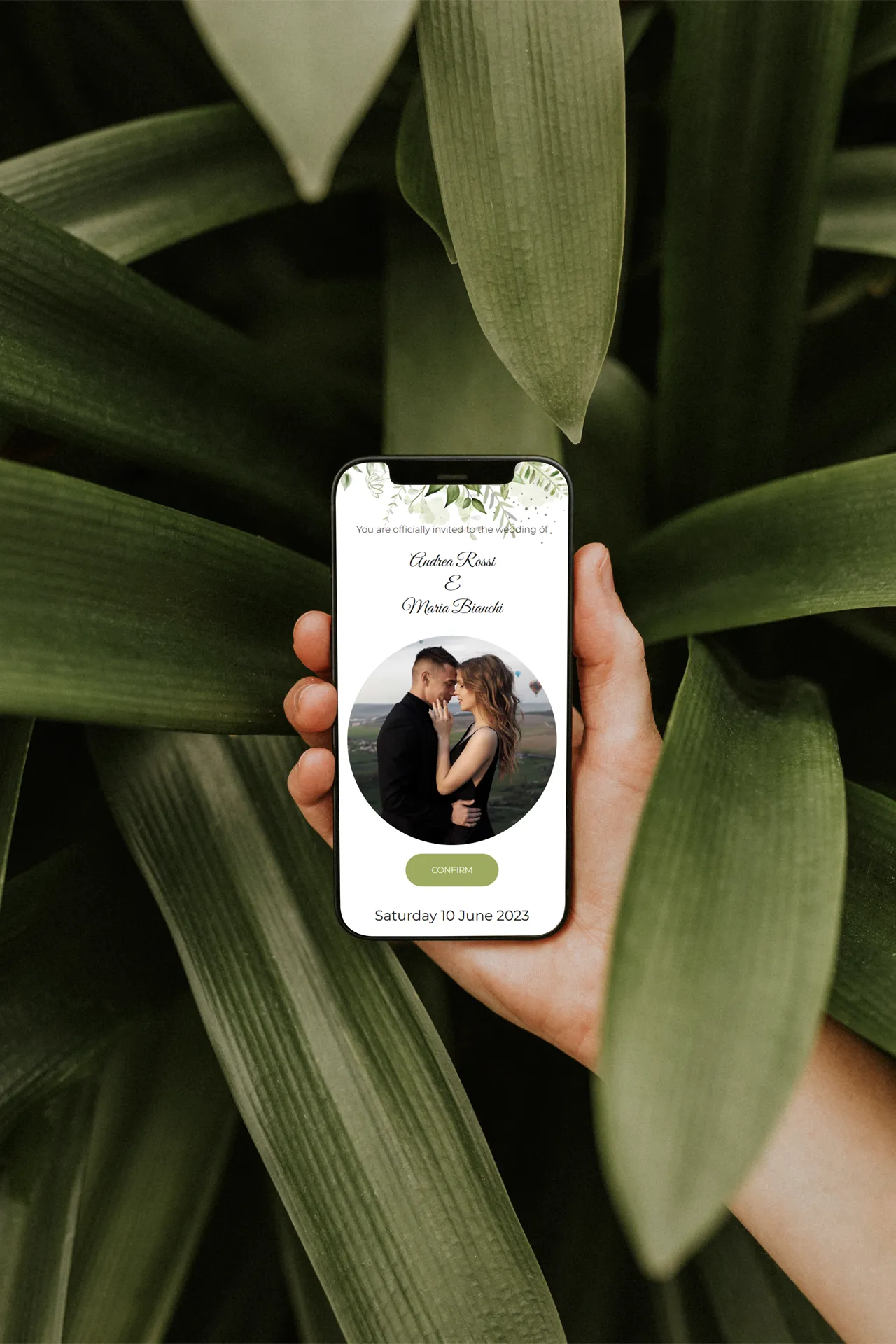 Invia la partecipazione di matrimonio digitale su WhatsApp, ricevi le risposte in modo istantaneo e organizza ogni dettaglio dell'evento.